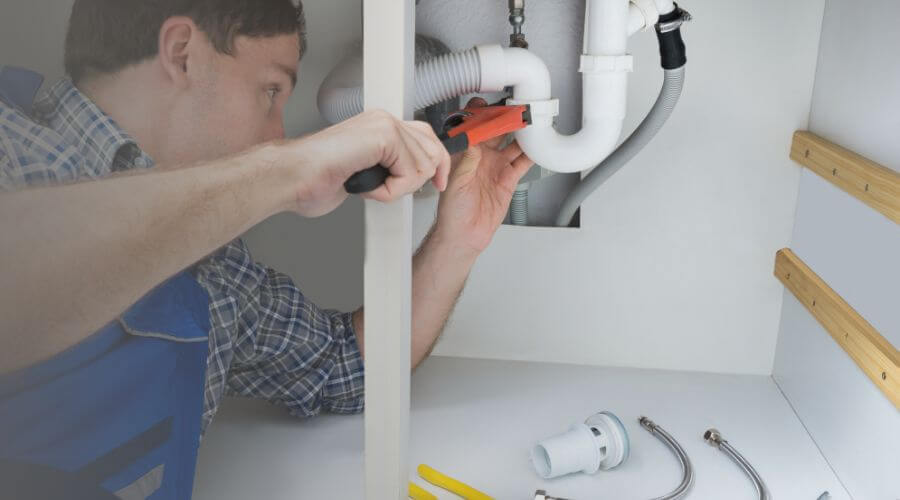 Professional expert plumbing services in Cutler, CA